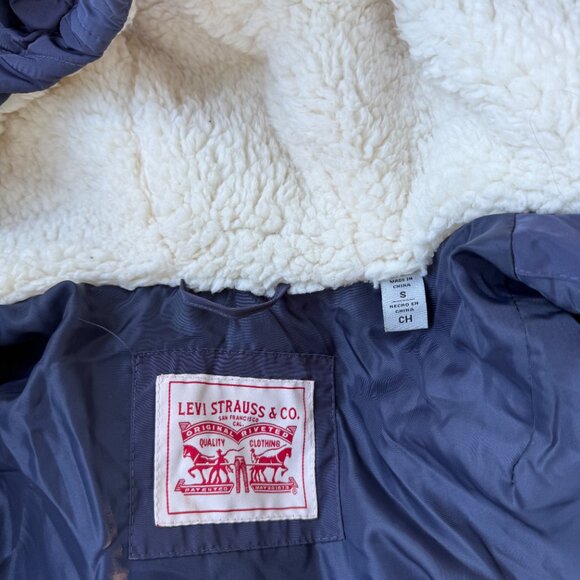 Quilted Parka with Sherpa Lined Hood - Picture 4 of 11